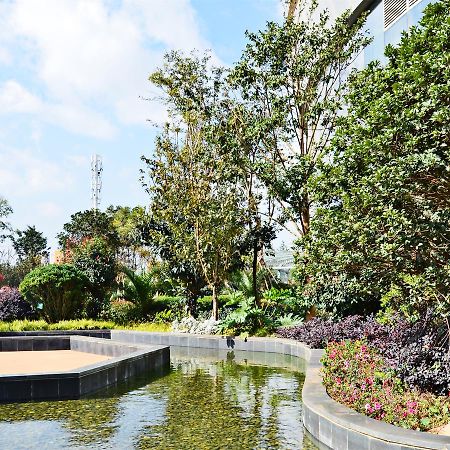 Howard Johnson Flower City Hotel Куньмин Экстерьер фото