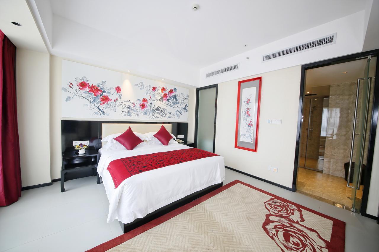 Howard Johnson Flower City Hotel Куньмин Экстерьер фото